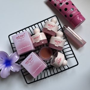 رژگونه رژلب جامد مات